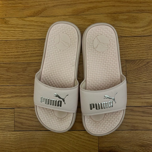 Puma Slides - Picture 2 of 4